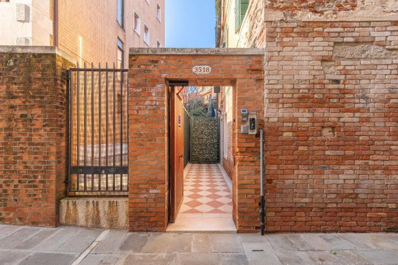 B And B Casanova Ai Tolentini Venezia Eksteriør bilde